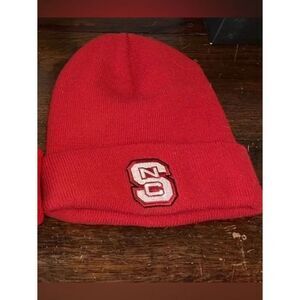 Red Adidas North NC Carolina State Wolfpack beanie knit ski unisex team cap hat